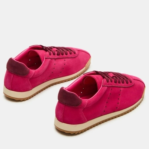 ❤️🔹️ STEVE MADDEN🔹️ Suede Mirage Sneakers in HOT PINK for women - Picture 4 of 7